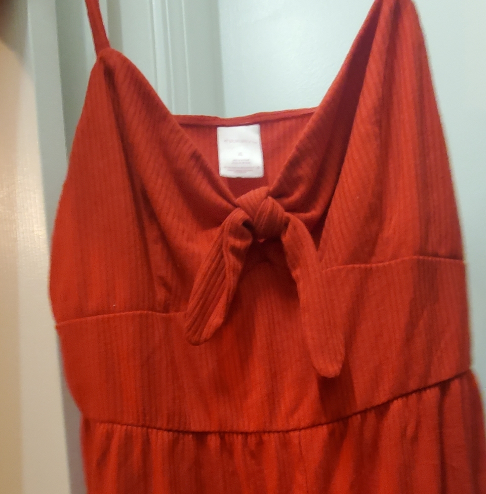 Red romper - Picture 2 of 2
